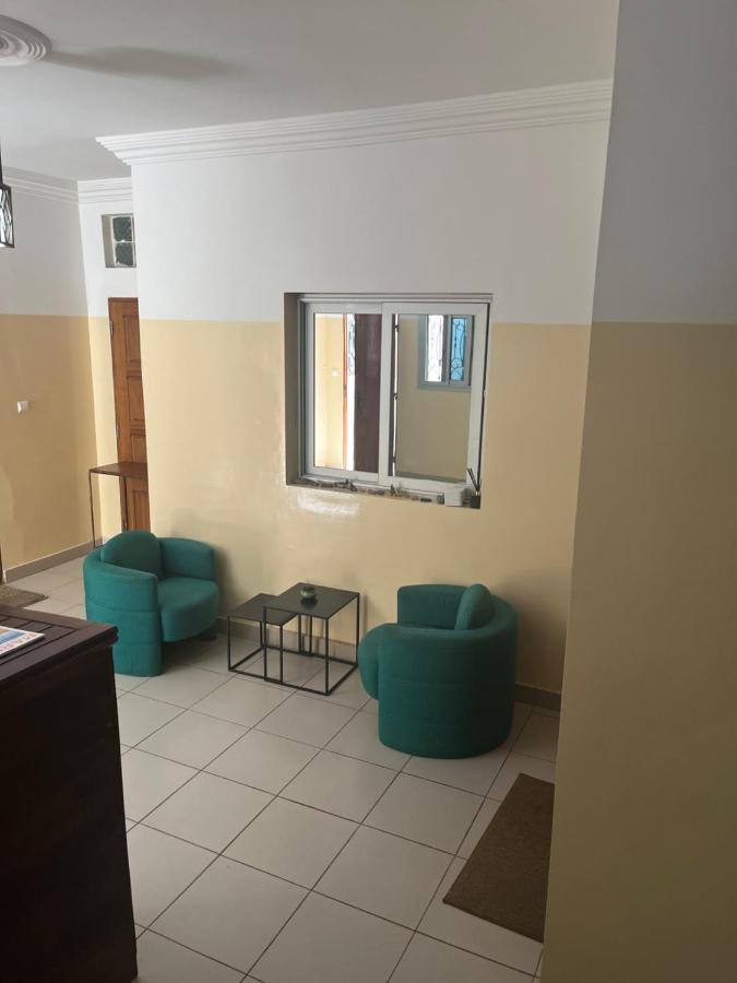 Les 5 Lanternes By Clara Bed & Breakfast Dakar Dış mekan fotoğraf