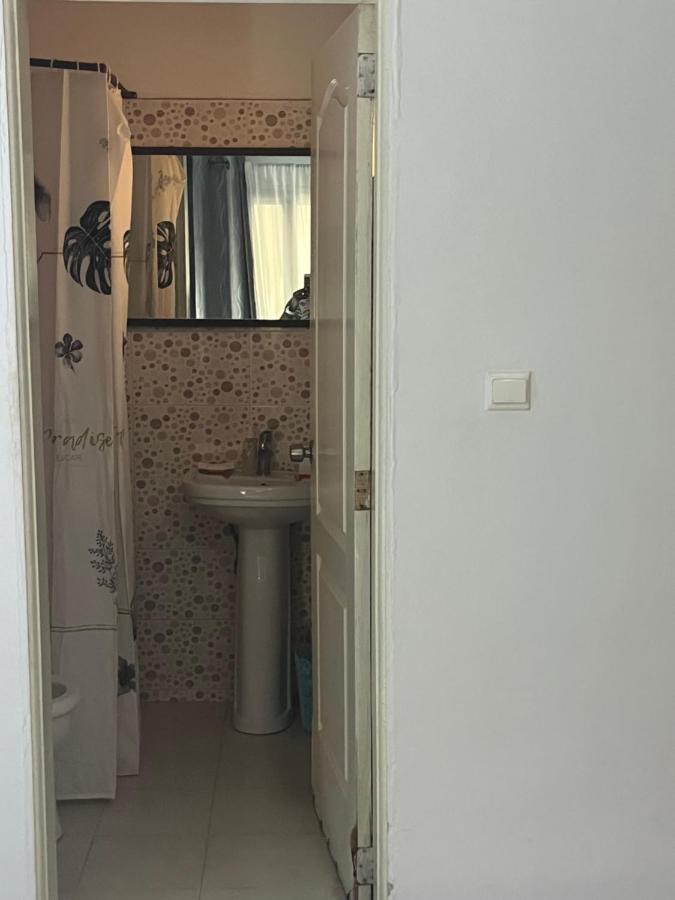Les 5 Lanternes By Clara Bed & Breakfast Dakar Dış mekan fotoğraf