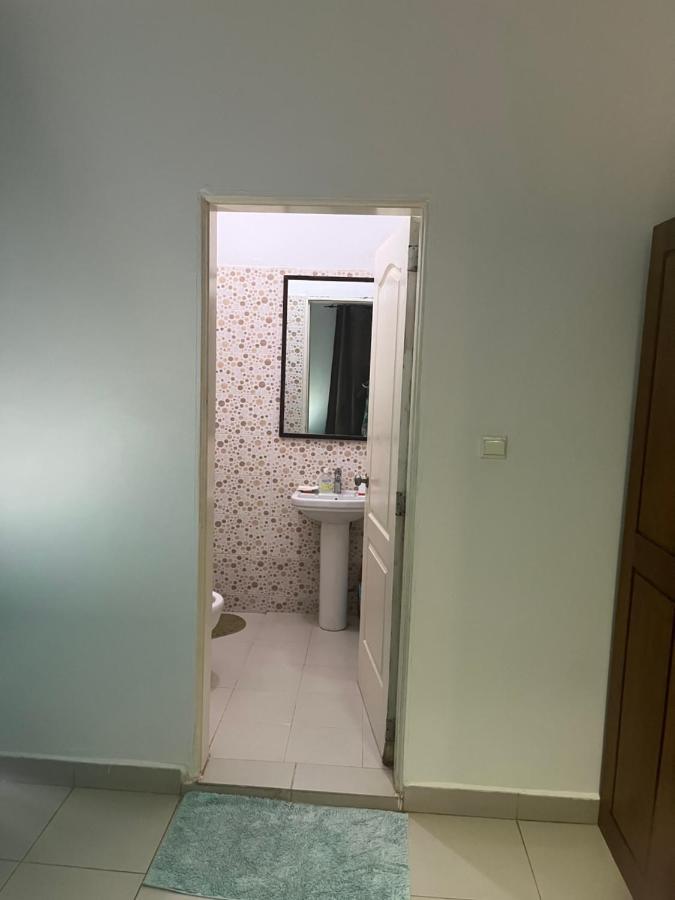 Les 5 Lanternes By Clara Bed & Breakfast Dakar Dış mekan fotoğraf